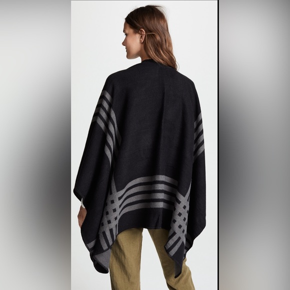 BB Dakota Reversible Poncho by Steve Madden - Picture 2 of 5